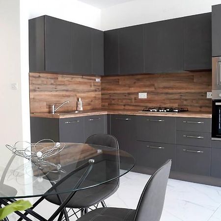Luxurious Apartment Next To The Sea Gzira Εξωτερικό φωτογραφία